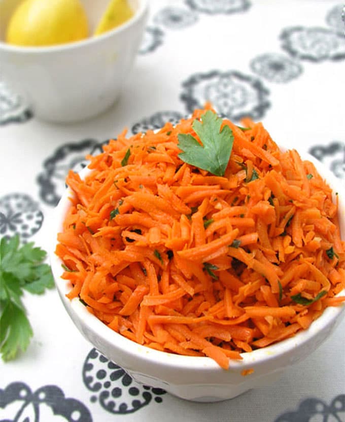 Moroccan Raw Carrot Salad
