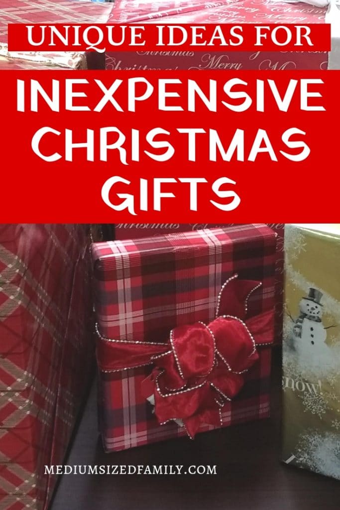 These inexpensive Christmas gifts are the perfect ideas for family. Get easy but unique suggestions for Christmas presents, even if you don't have much money to spend!