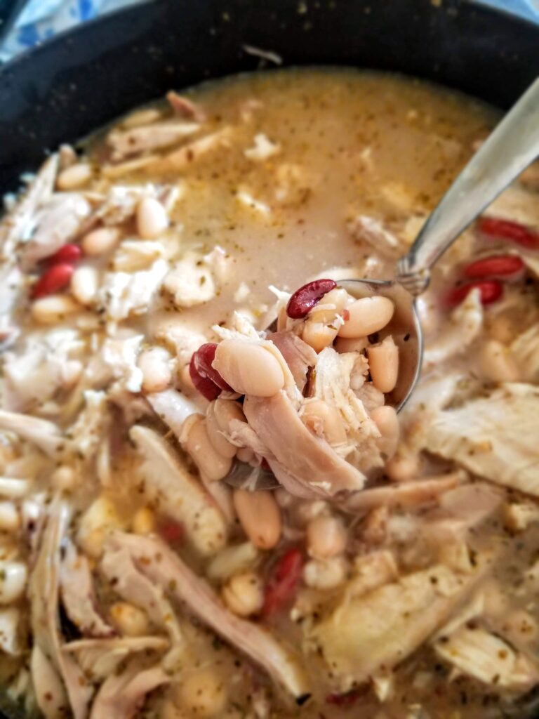 Delicious white chicken chili recipe for a large family